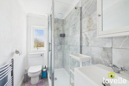 2 bedroom Semi-detached house to let in Charlstown Way, Victoria Dock, Hull, HU9