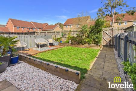 3 bedroom Semi-detached house for sale in Boundary Way, Kingston upon Hull, HU4