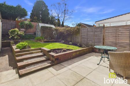 3 bedroom Semi-detached house for sale in Kerry Drive, Kirk Ella, East Riding of Yorkshire, HU10