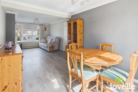 3 bedroom Semi-detached house for sale in Kerry Drive, Kirk Ella, East Riding of Yorkshire, HU10