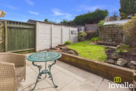 3 bedroom Semi-detached house for sale in Kerry Drive, Kirk Ella, East Riding of Yorkshire, HU10