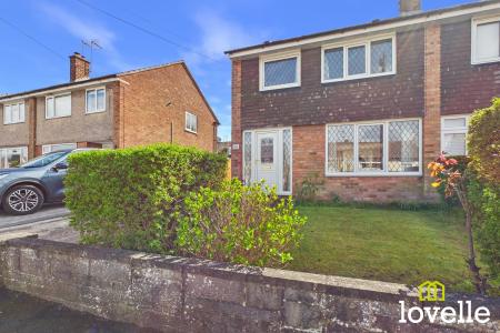 3 bedroom Semi-detached house for sale in Kerry Drive, Kirk Ella, East Riding of Yorkshire, HU10
