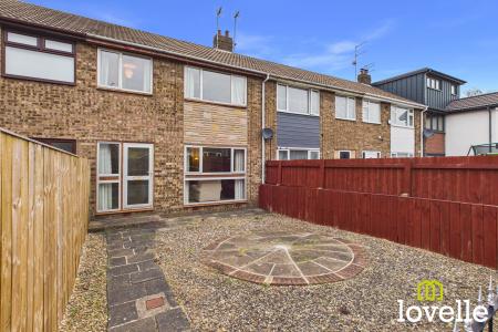 3 bedroom Terraced House for sale in Marsdale, Sutton Park, Kingston upon Hull, HU7