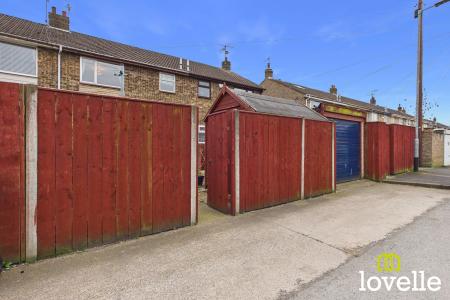 3 bedroom Terraced House for sale in Marsdale, Sutton Park, Kingston upon Hull, HU7