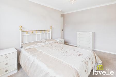 3 bedroom Terraced House for sale in Marsdale, Sutton Park, Kingston upon Hull, HU7