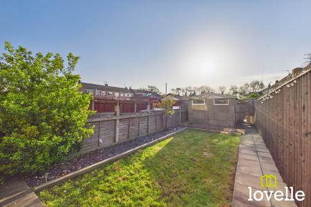 2 bedroom Terraced House for sale in Lamorna Avenue, Hull, HU8