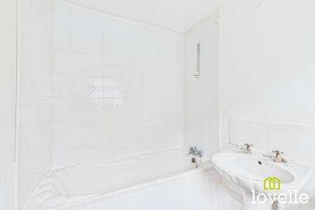 2 bedroom Terraced House to let in Wilberforce villas, Rosmead Street, Hull, HU9