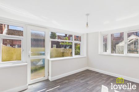 4 bedroom Terraced House to let in Melrose Street, Hull, HU3