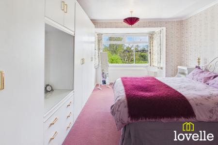 3 bedroom Semi-detached house for sale in Marydene Drive, Hull, HU6