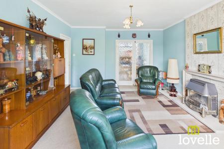 3 bedroom Semi-detached house for sale in Marydene Drive, Hull, HU6