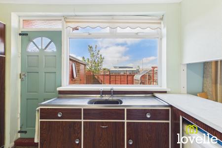 3 bedroom Semi-detached house for sale in Marydene Drive, Hull, HU6