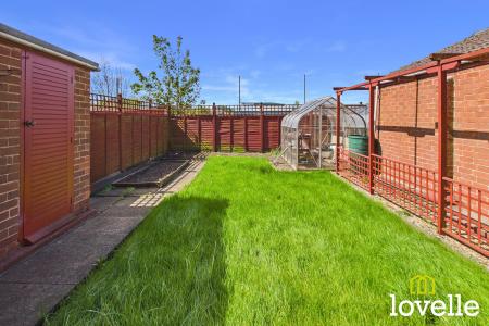 3 bedroom Semi-detached house for sale in Marydene Drive, Hull, HU6