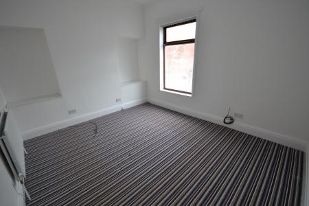 2 bedroom Terraced House for sale in Albert Avenue, Kingston upon Hull, HU9