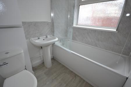 2 bedroom Terraced House for sale in Albert Avenue, Kingston upon Hull, HU9