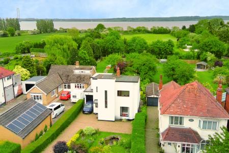 3 bedroom Detached house for sale in Ferriby High Road, North Ferriby, East Riding of Yorkshire, HU14