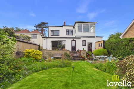 3 bedroom Detached house for sale in Ferriby High Road, North Ferriby, East Riding of Yorkshire, HU14