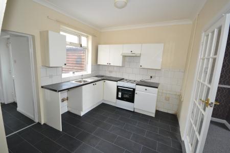 2 bedroom Terraced House to let in Egton Street, Hull, HU8