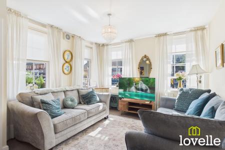 2 bedroom Flat for sale in Chanterlands Avenue, Kingston upon Hull, HU5