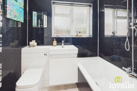 3 bedroom Detached house for sale in Sorrel Drive, Kingston upon Hull, HU5