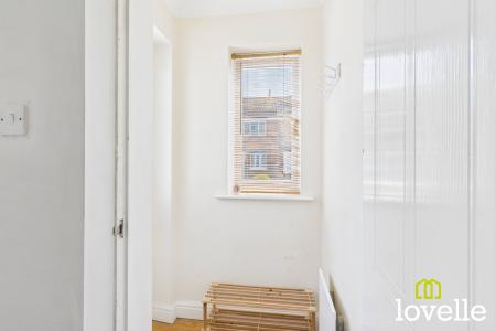 2 bedroom Semi-detached house for sale in Cawthorne Drive, Kingston upon Hull, HU4