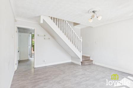 2 bedroom Semi-detached house for sale in Cawthorne Drive, Kingston upon Hull, HU4