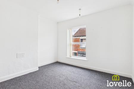 3 bedroom Terraced House to let in Falkland Road, Hull, HU9
