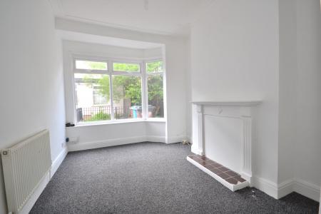 2 bedroom Terraced House to let in Carlisle Avenue, Hull, HU3