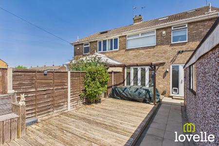 3 bedroom Semi-detached house for sale in Calderdale, Kingston upon Hull, HU7