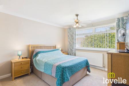 3 bedroom Semi-detached house for sale in Calderdale, Kingston upon Hull, HU7