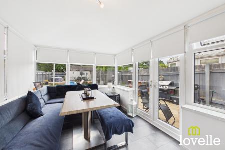 3 bedroom Semi-detached house for sale in Anlaby Park Road South, Kingston upon Hull, HU4