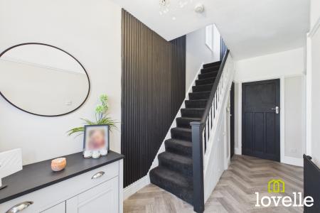 3 bedroom Semi-detached house for sale in Anlaby Park Road South, Kingston upon Hull, HU4