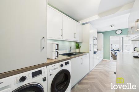 3 bedroom Semi-detached house for sale in Anlaby Park Road South, Kingston upon Hull, HU4