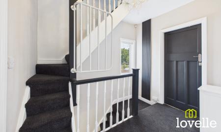 3 bedroom Semi-detached house for sale in Anlaby Park Road South, Kingston upon Hull, HU4