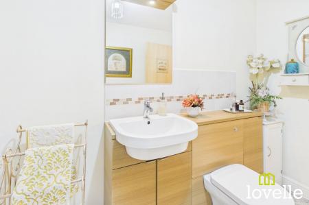 2 bedroom Flat for sale in Chanterlands Avenue, Hull, HU5