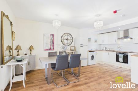 2 bedroom Flat for sale in Chanterlands Avenue, Hull, HU5