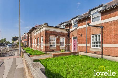 2 bedroom Flat for sale in Chanterlands Avenue, Hull, HU5