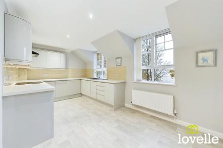 2 bedroom Flat for sale in St. Marys Close, Hessle, HU13