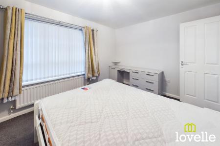 2 bedroom Flat for sale in St. Marys Close, Hessle, HU13