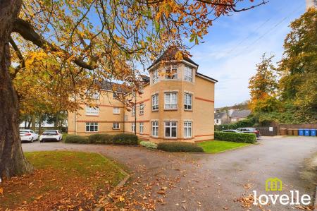 2 bedroom Flat for sale in St. Marys Close, Hessle, HU13