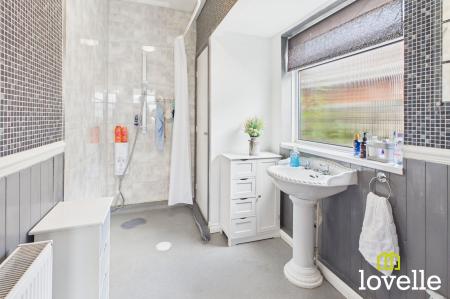 2 bedroom Detached bungalow for sale in Smook Hills Road, Hollym, HU19