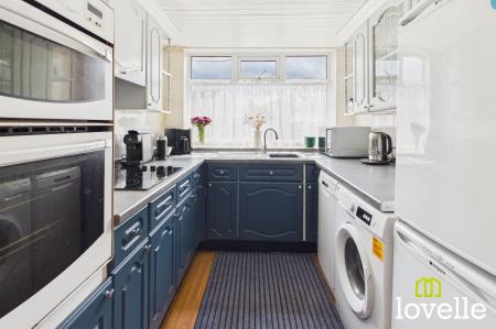 2 bedroom Detached bungalow for sale in Smook Hills Road, Hollym, HU19