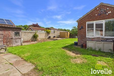 2 bedroom Detached bungalow for sale in Smook Hills Road, Hollym, HU19