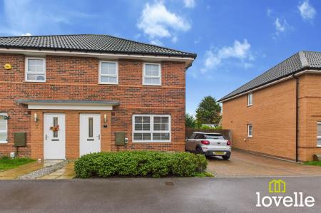 3 bedroom Semi-detached house to let in Jack Harrison Avenue, Cottingham, HU16