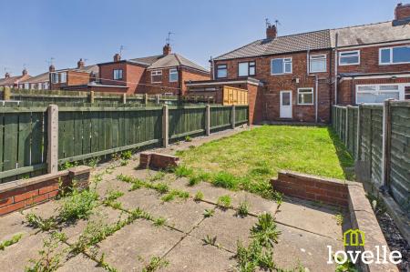 2 bedroom Terraced House to let in Worcester Road, Hull, HU5