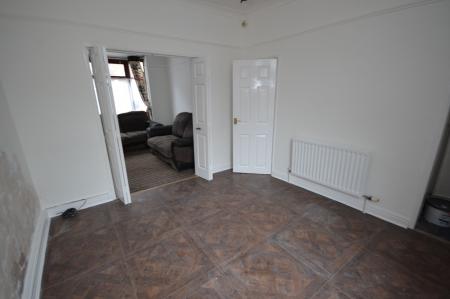 2 bedroom Terraced House for sale in Middleburg Street, Hull, HU9