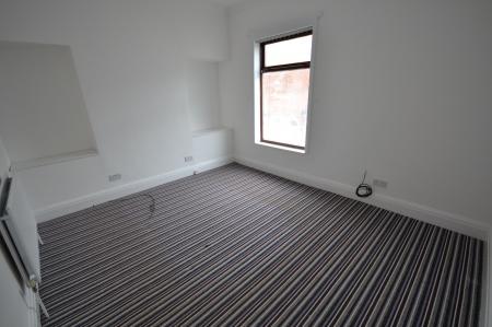 2 bedroom Terraced House for sale in Middleburg Street, Hull, HU9
