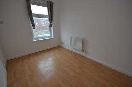 2 bedroom Terraced House for sale in Middleburg Street, Hull, HU9