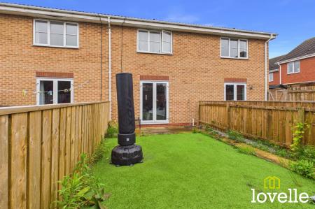 2 bedroom Terraced House for sale in Baildon Court, Hedon, HU12