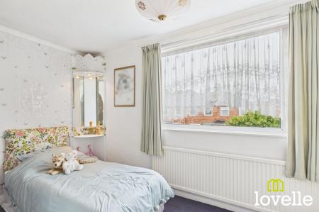 4 bedroom Semi-detached house for sale in Kingtree Avenue, Cottingham, HU16