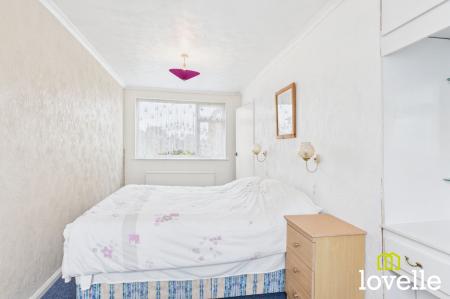 4 bedroom Semi-detached house for sale in Kingtree Avenue, Cottingham, HU16